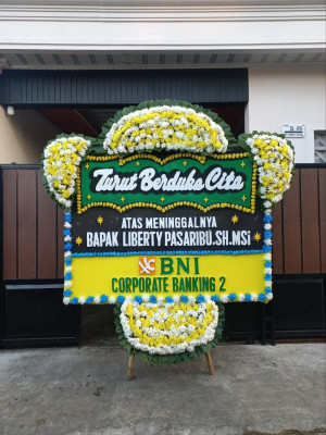 Papan Bunga Duka di Padang Serai