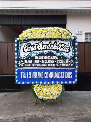Papan Bunga Duka di Padang Serai